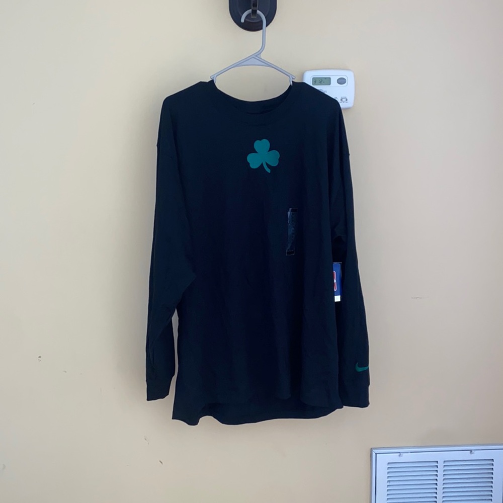 Nike Celtics Long Sleeve Shirt